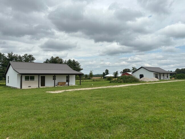 Building Photo - 8331 State Hwy 401