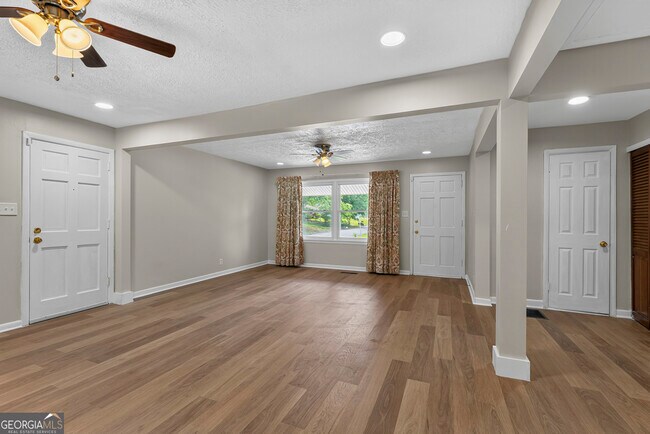 Building Photo - 3769 Amber Rd NW