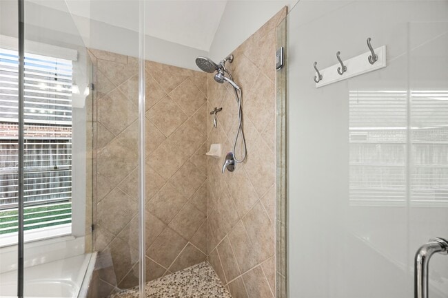 Building Photo - 31815 Forest Oak Ln