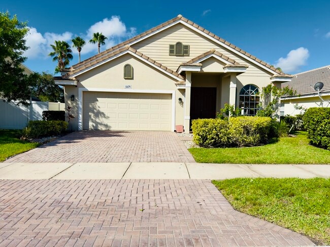 Primary Photo - 11479 SW Glengarry Ct