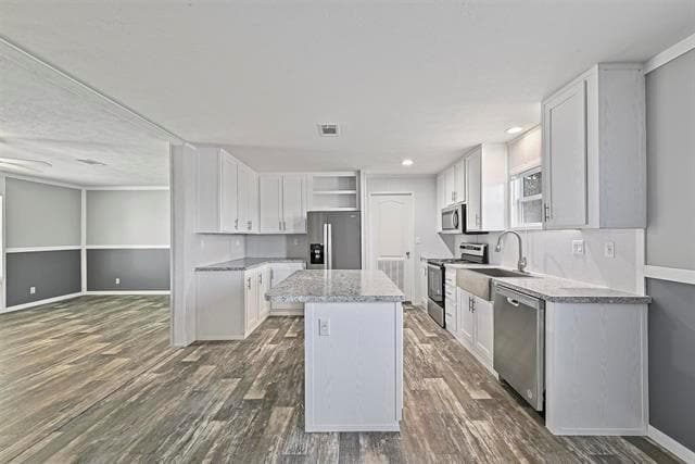 Building Photo - 2702 Gazelle