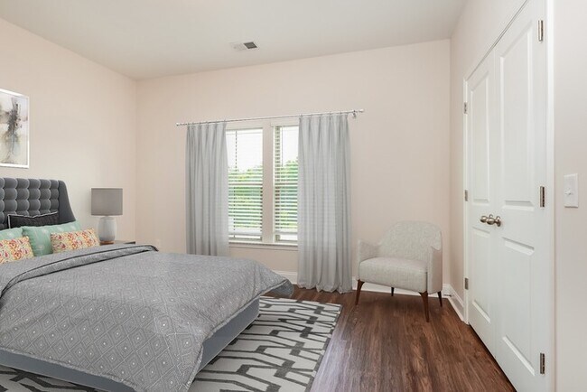 Building Photo - Gorgeous Brand New Townhome!
