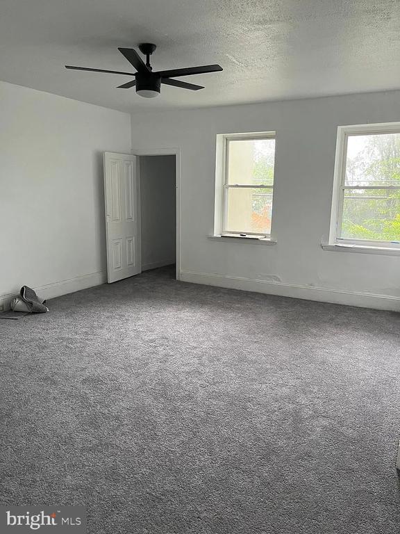 Building Photo - 408 N 32nd St