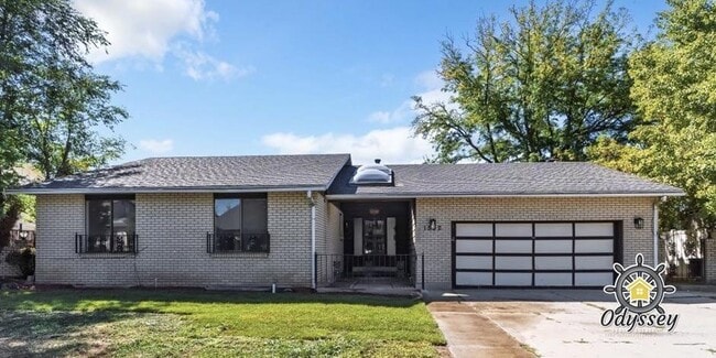 Primary Photo - 1502 Greenfield Ave