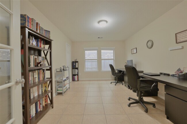 Building Photo - 17203 Fable Springs Ln