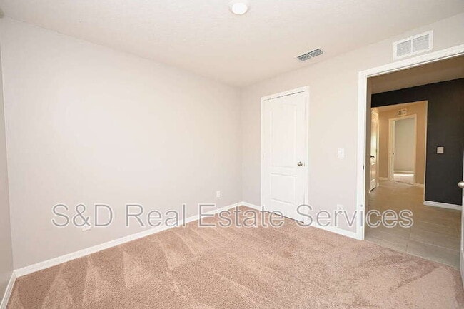 Building Photo - 1563 Swan Lake Cir