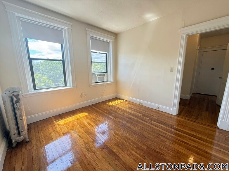 Building Photo - 1152 Commonwealth Ave