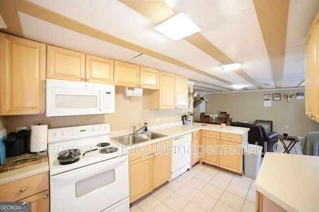 Building Photo - 325 Segrest Cir