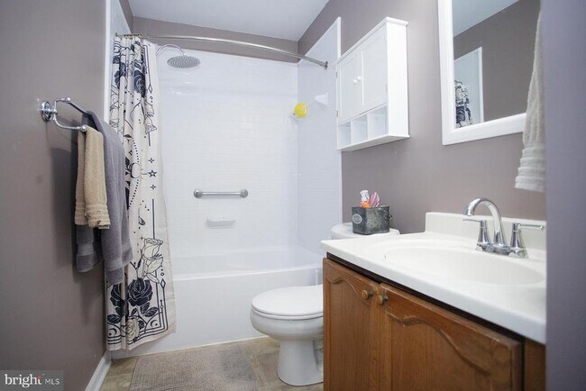 Building Photo - 8391 Miller Pl