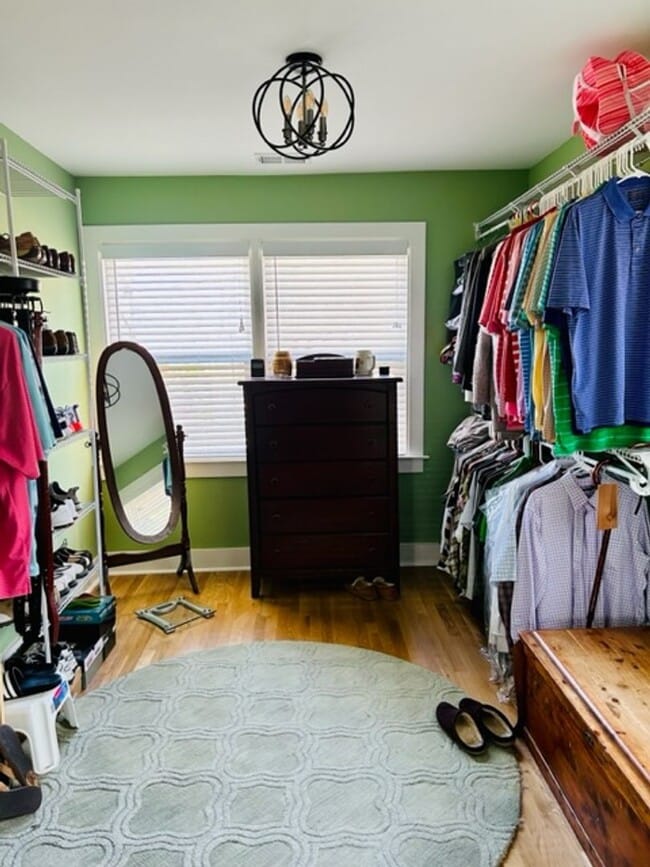 Building Photo - Great Location - Three Bedroom - Two and a half Bath Home