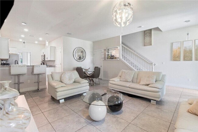 Building Photo - 5140 Eucalyptus Dr