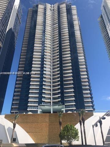 Building Photo - 17121 Collins Ave