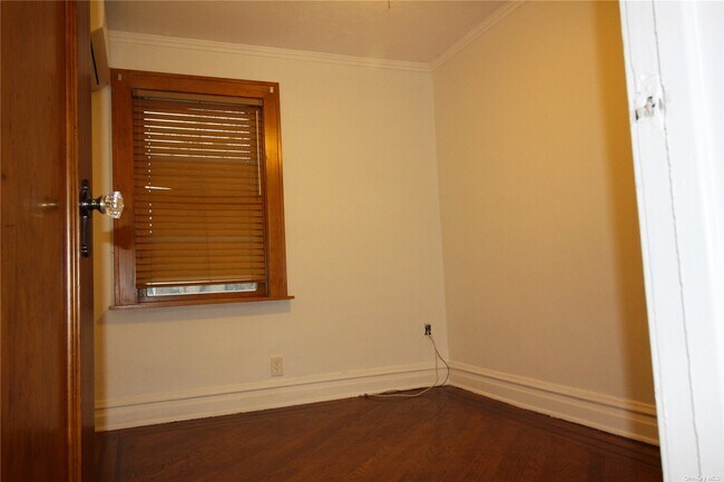 Building Photo - 88-82-88-62 62nd Dr