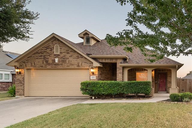 Building Photo - 4802 Oakview Dr