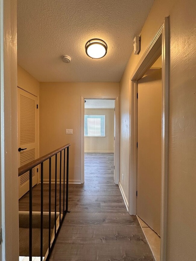 Building Photo - 2 Bedroom Condo In Destin-- Legion Drive!