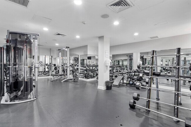 Building Photo - 1250 S Miami Ave