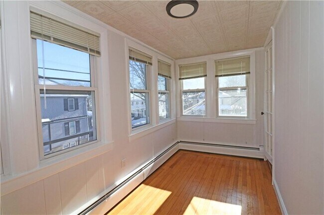 Building Photo - 65 Friendship St