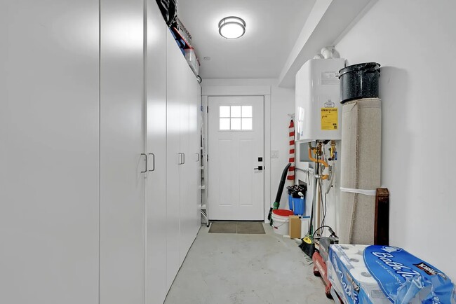 Building Photo - 532 S Branciforte Ave