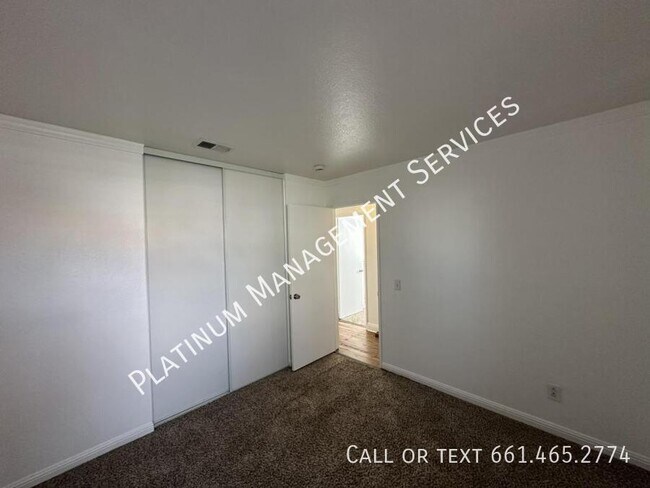 Building Photo - 45712 St Andrews St