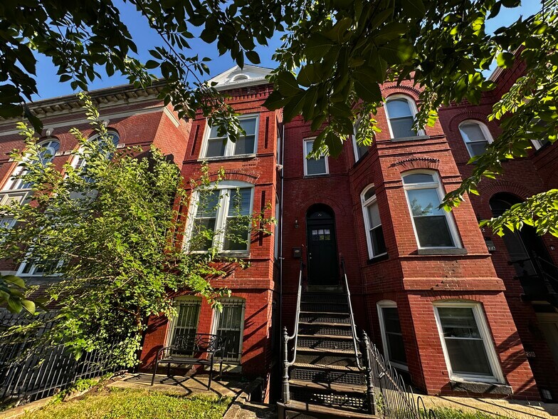 Building Photo - 20 K St NW