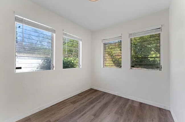 Building Photo - 1430 16th St W