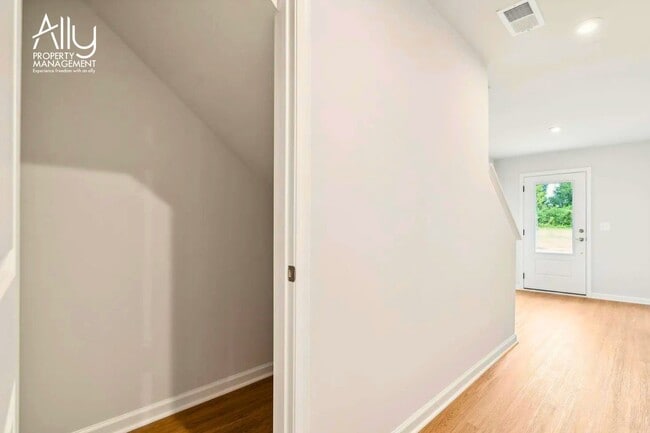 Building Photo - 4959 Lexi Ln