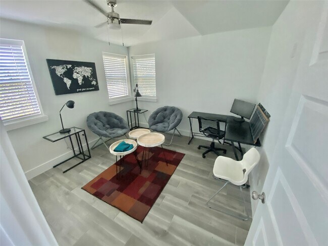 Building Photo - 412 Pacific St