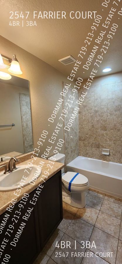 Building Photo - 2547 Farrier Ct