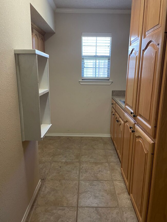 Building Photo - 4 Bedroom in Bacon Crest