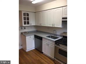 Building Photo - 508 S 11th St