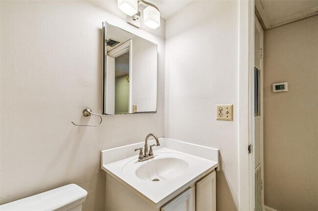 Building Photo - 3325 Bayshore Blvd