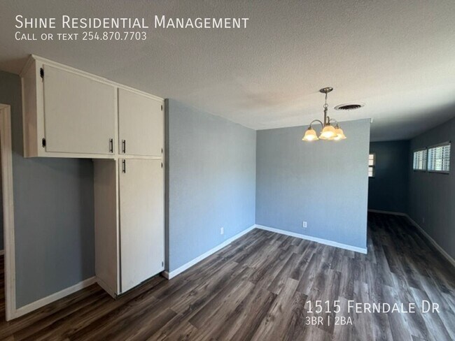 Building Photo - 1515 Ferndale Dr