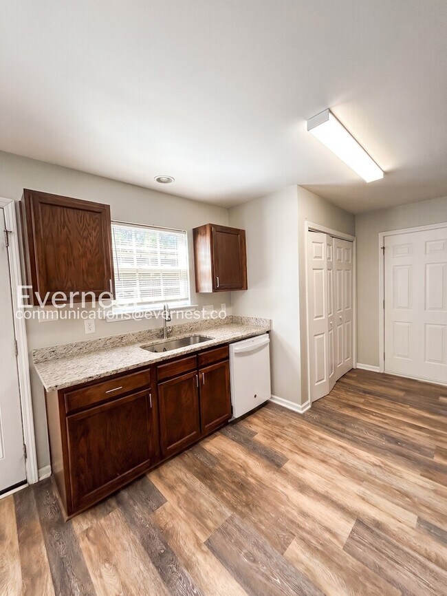 Building Photo - 10339 Gold Pan Rd