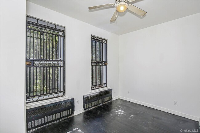 Building Photo - 2218 Dean St