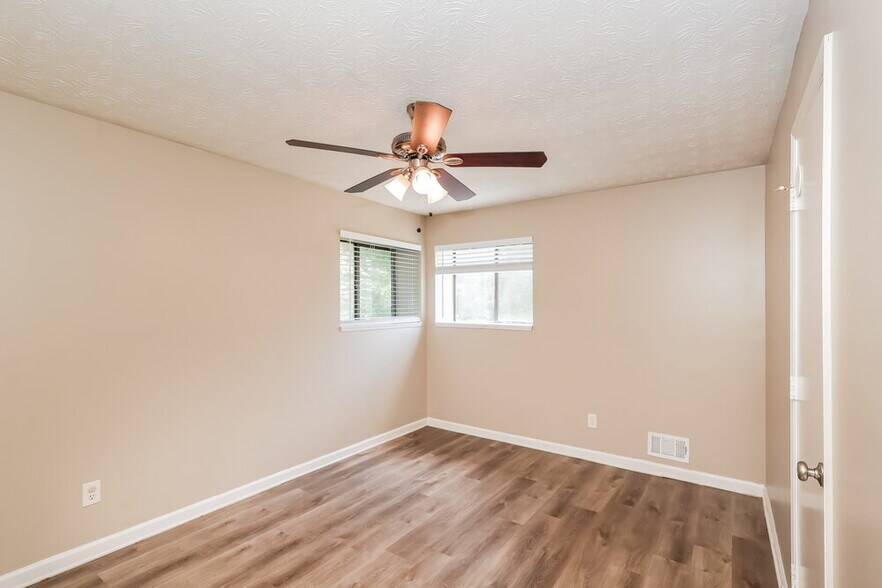 Building Photo - 4140 Hawkins Crossing