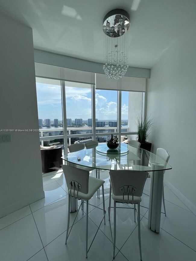 Building Photo - 18201 Collins Ave