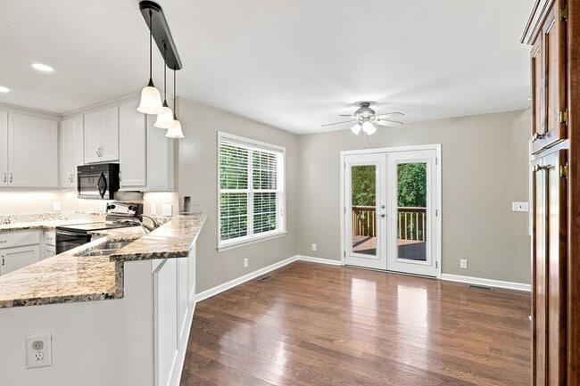 Building Photo - 2908 Caymen Ct