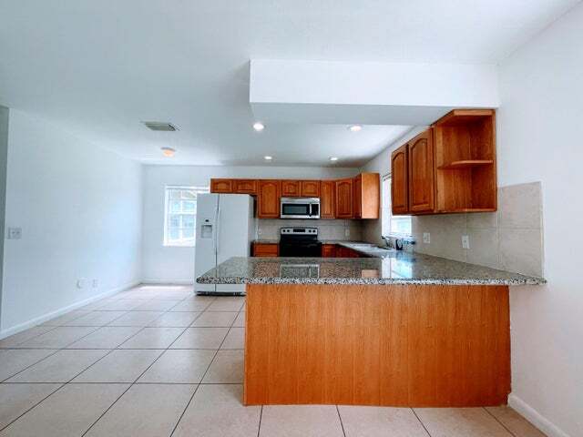 Building Photo - 23170 Floralwood Ln
