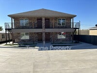 Building Photo - 108 Arrowhead St