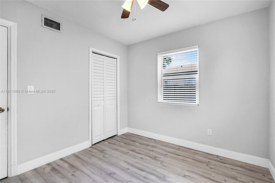 Building Photo - 4500 NE 18th Ave