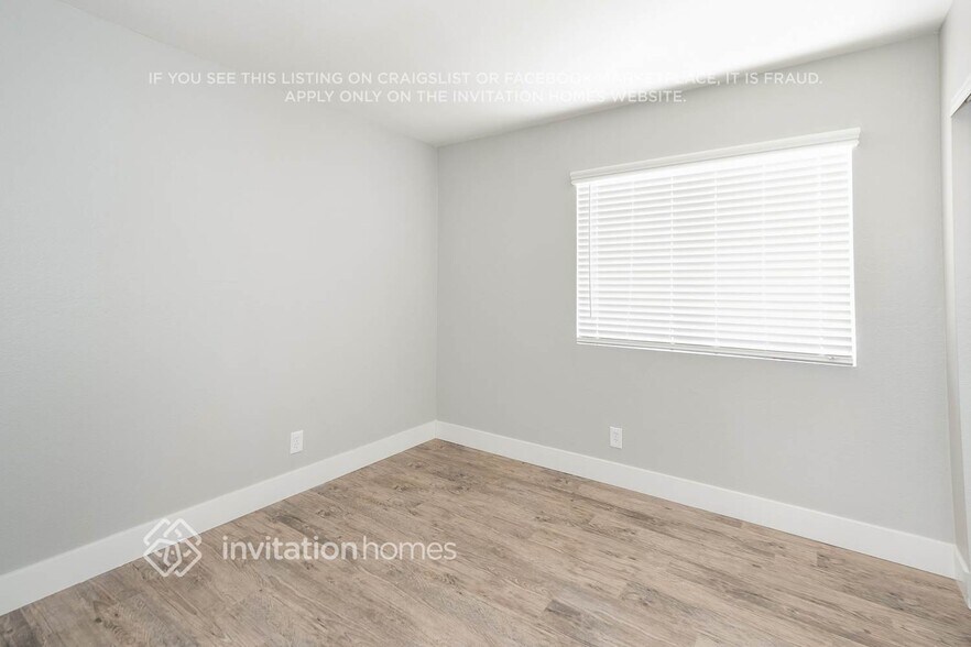 Building Photo - 5881 Cherry Falls Ct