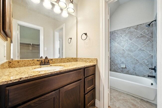 Building Photo - 27811 Bradford Ridge Dr