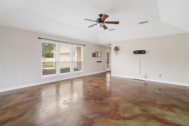 Building Photo - 217 Glen Haven Dr
