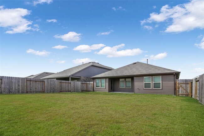 Building Photo - 20403 Tembec Dr