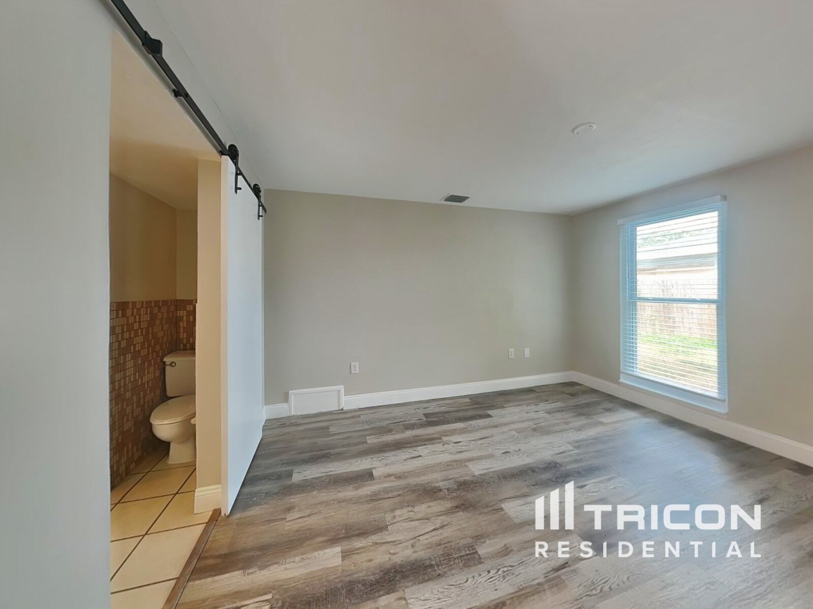 Building Photo - 1715 Scott St