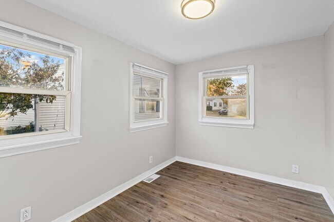 Building Photo - Sweet on Nectar