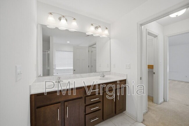 Building Photo - 1133 Madison Lynn Wy