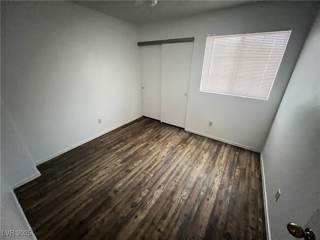 Building Photo - 135 Monteen Dr