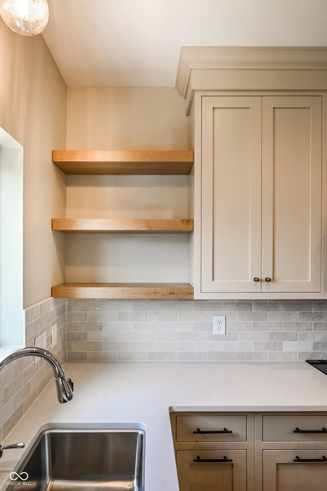 Building Photo - 1330 Fletcher Ave