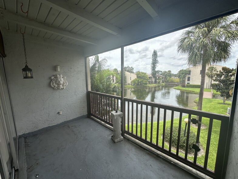 Building Photo - 8602 Champlain Ct